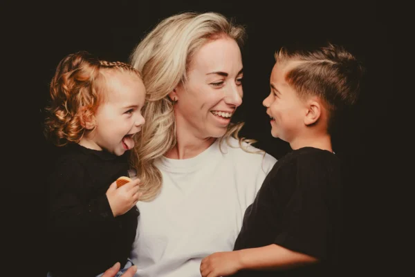 Foto van moeder met kinderen